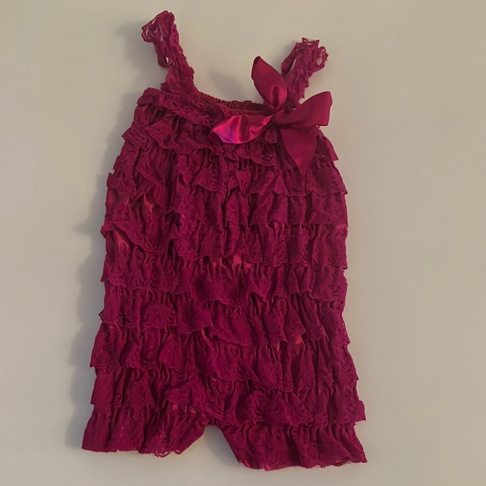 Baby ruffle bodysuit